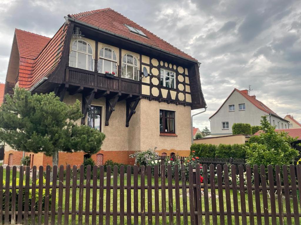 Villa Klara Cieplice イェレニャ・グーラ エクステリア 写真