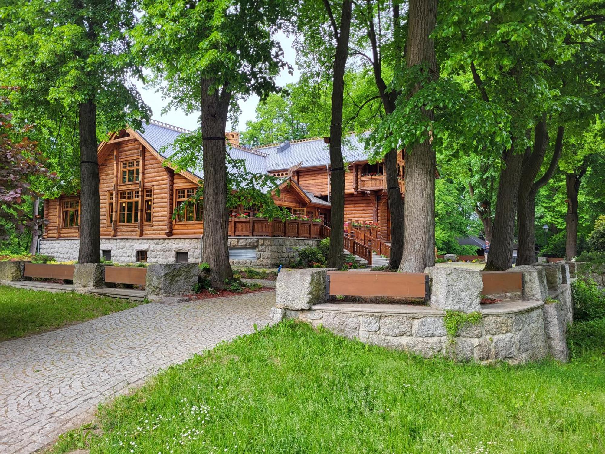 Villa Klara Cieplice イェレニャ・グーラ エクステリア 写真