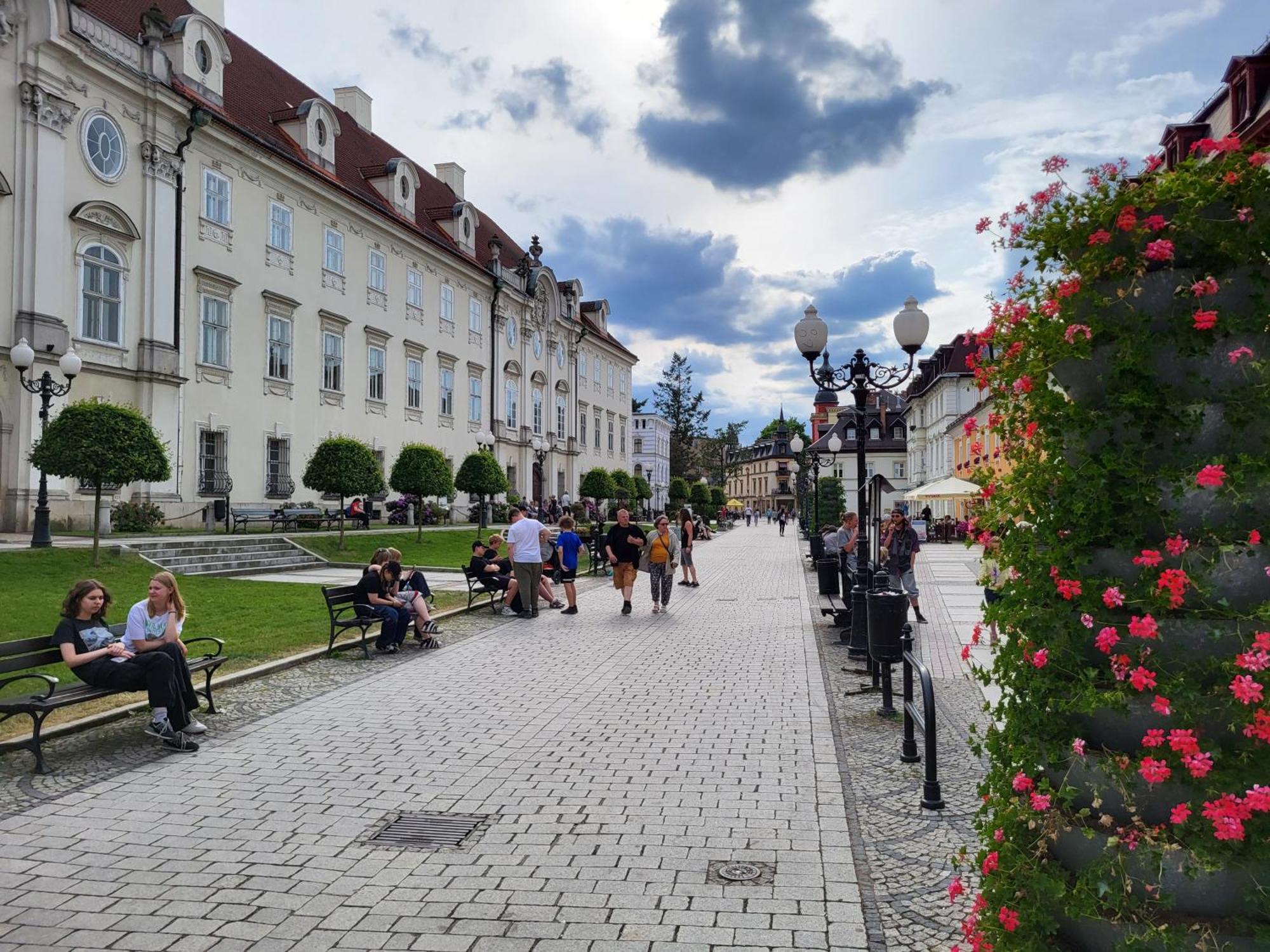 Villa Klara Cieplice イェレニャ・グーラ エクステリア 写真